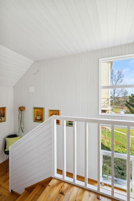 Cozy Little House In Tromso City Εξωτερικό φωτογραφία