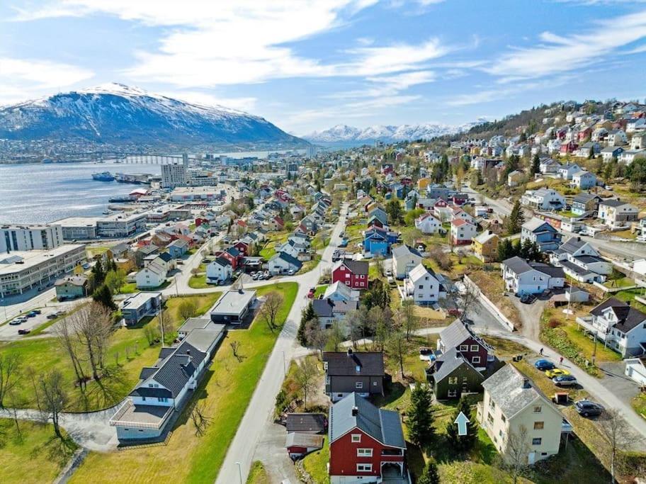 Cozy Little House In Tromso City Εξωτερικό φωτογραφία