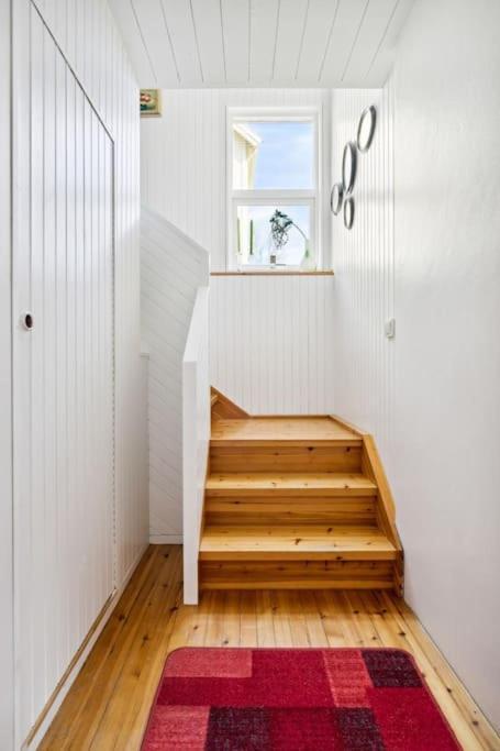 Cozy Little House In Tromso City Εξωτερικό φωτογραφία