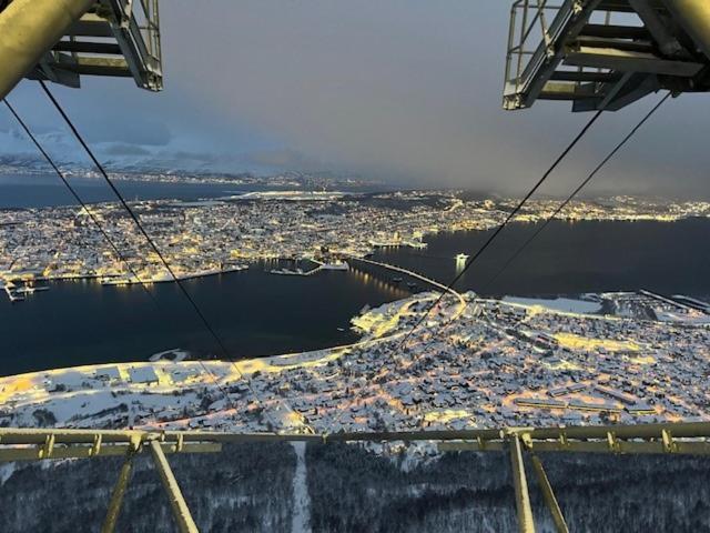 Cozy Little House In Tromso City Εξωτερικό φωτογραφία